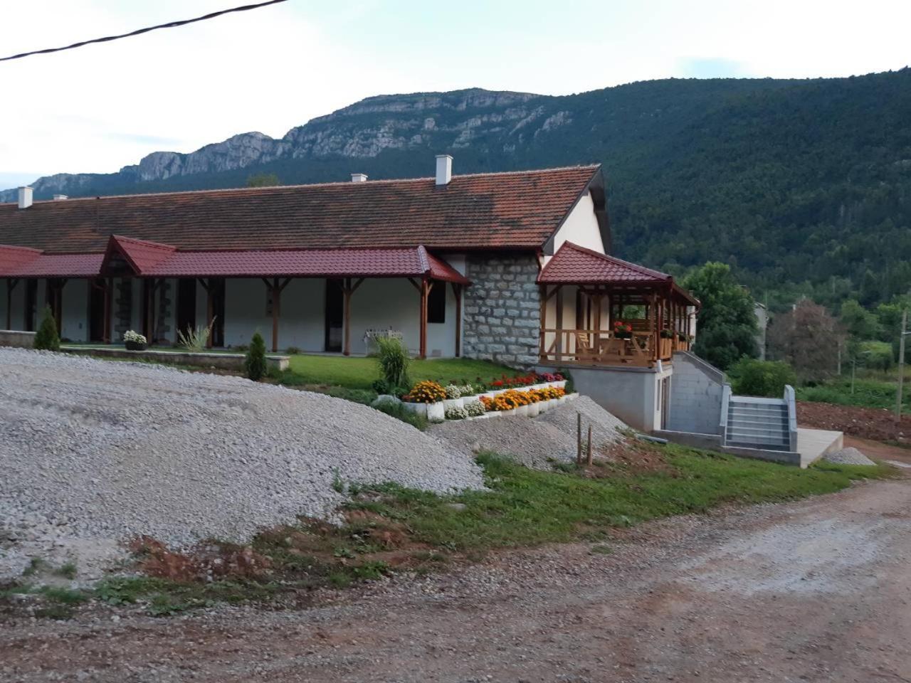 Apartmani Gmitrovic Rtanj Esterno foto